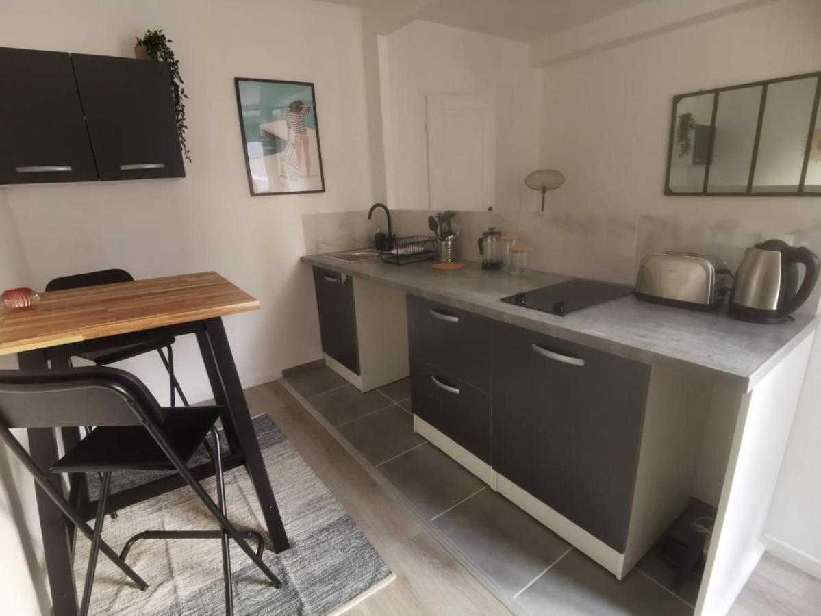 Studio Cosy Et Renove A 2 Pas Gare Reims Centre - Rue Apartment Bagian luar foto